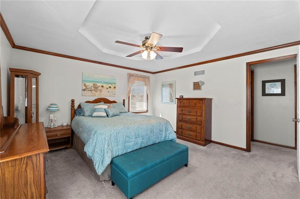 1611 NE Duchess Drive — photo 13