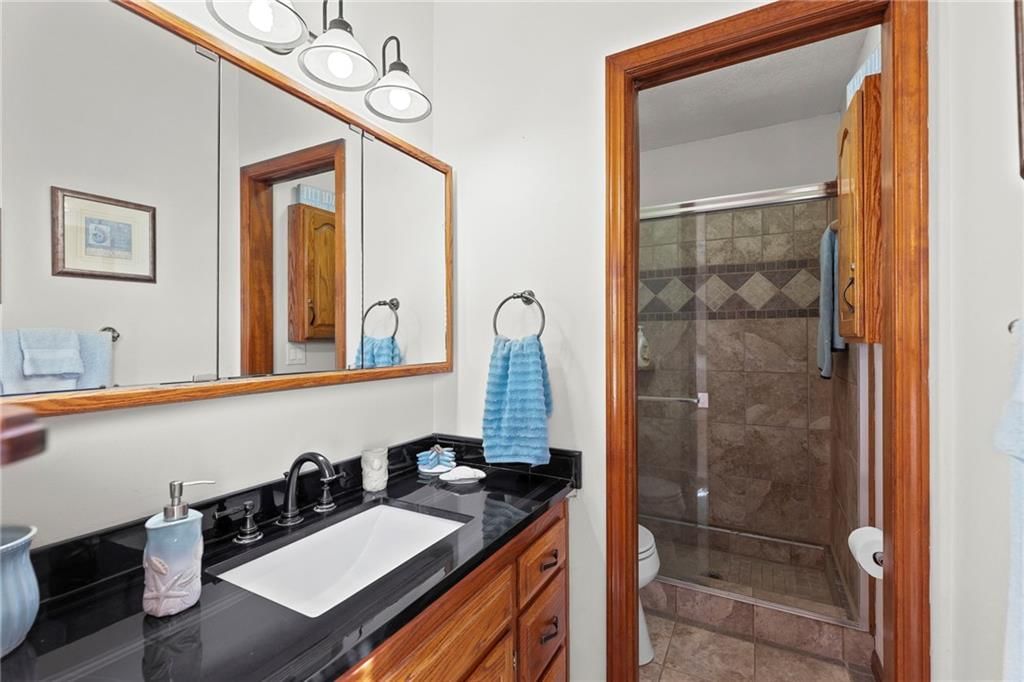 1611 NE Duchess Drive — photo 16