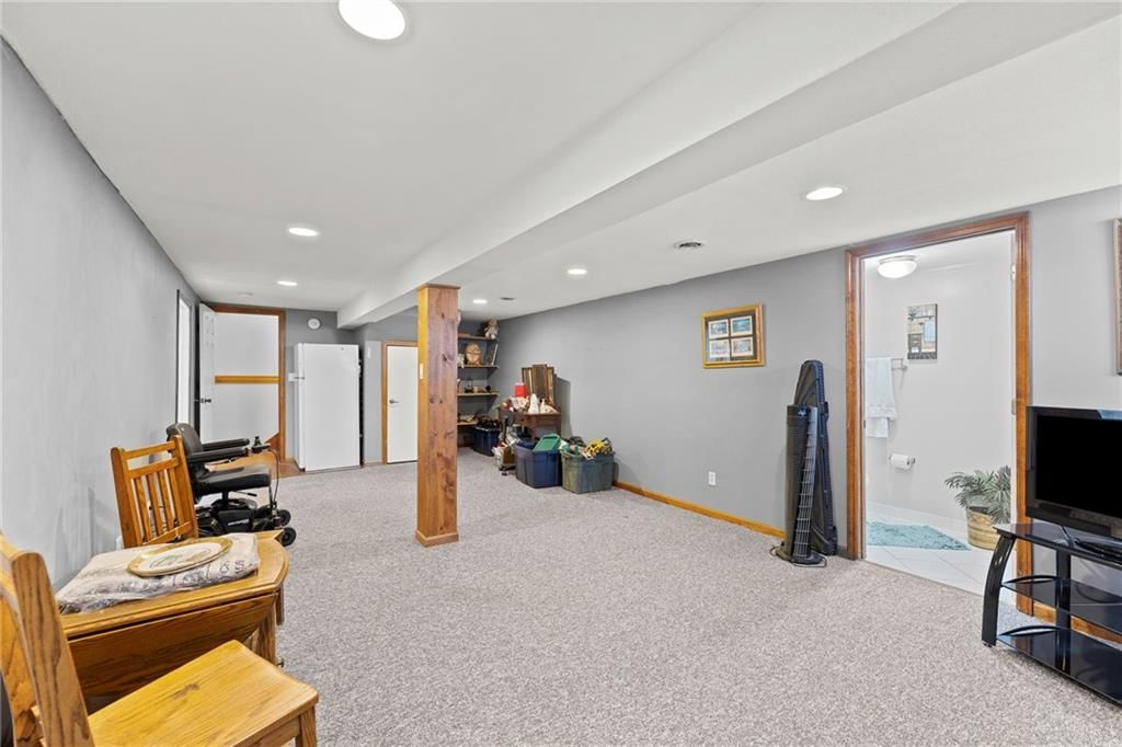 1611 NE Duchess Drive — photo 22