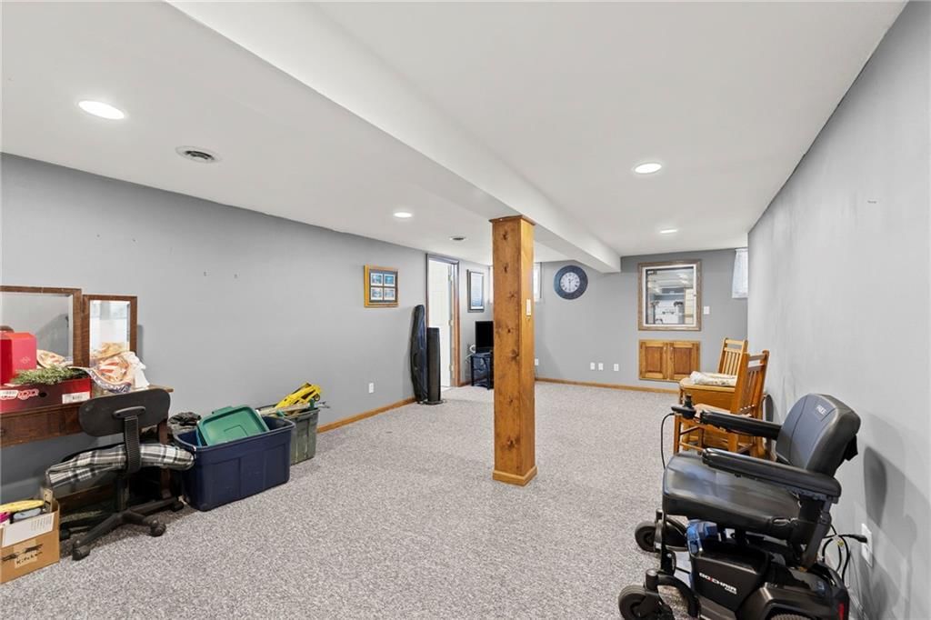 1611 NE Duchess Drive — photo 23