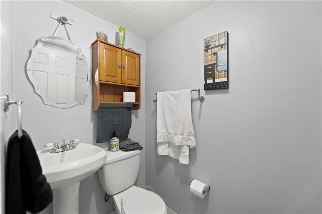 1611 NE Duchess Drive — photo 24