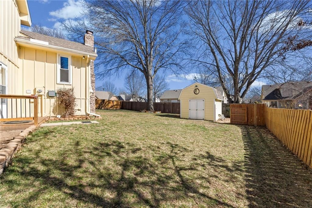 1611 NE Duchess Drive — photo 29