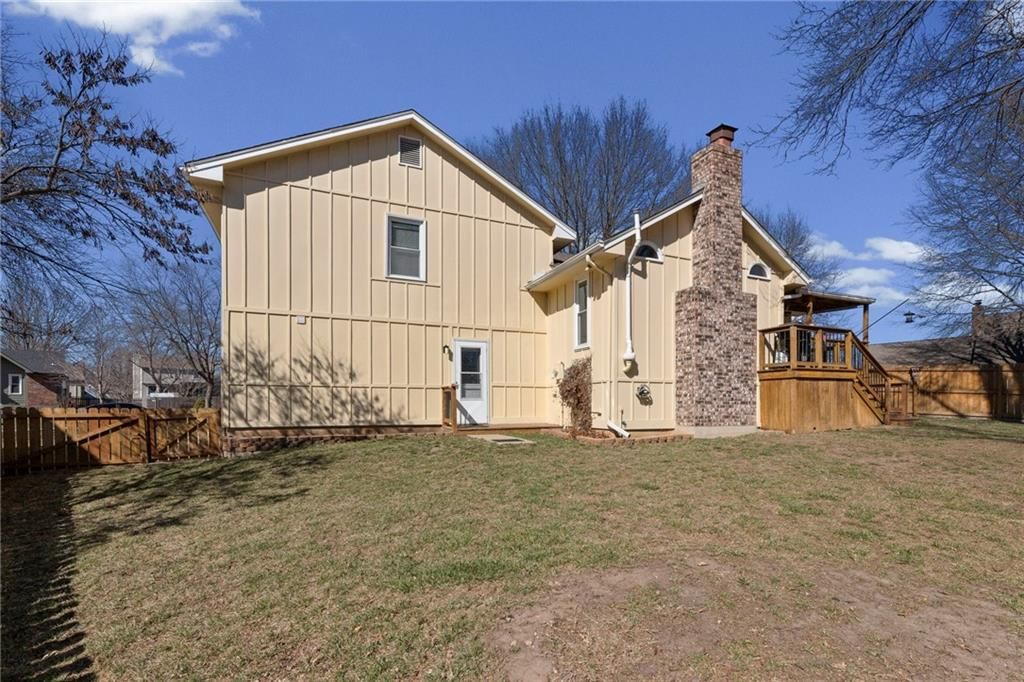 1611 NE Duchess Drive — photo 30