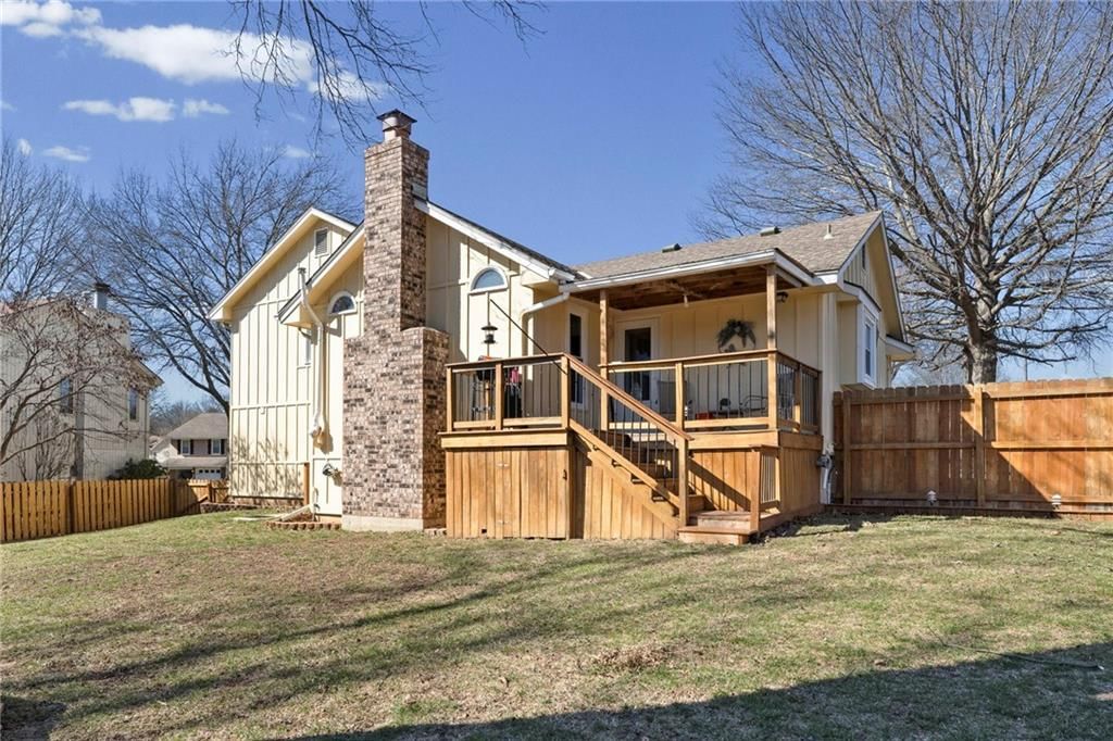 1611 NE Duchess Drive — photo 31