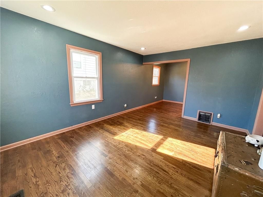 606 Thornton Street — photo 3