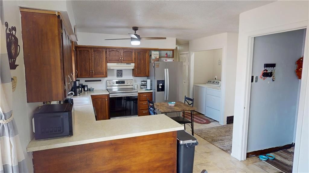 715 E National Avenue — photo 9