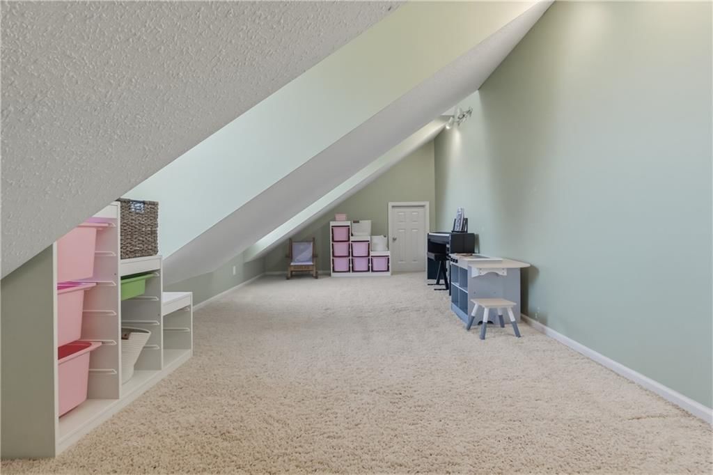 5827 MANOR Lane — photo 25