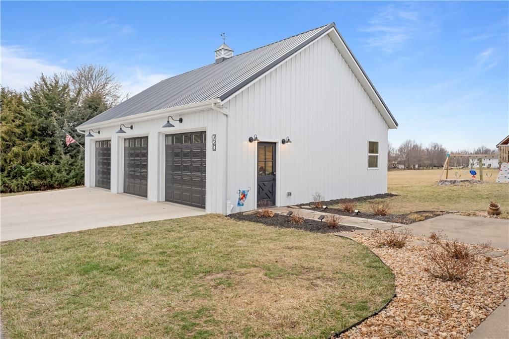 720 Sandpiper Street — photo 16