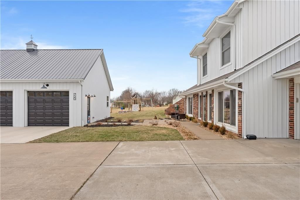 720 Sandpiper Street — photo 17