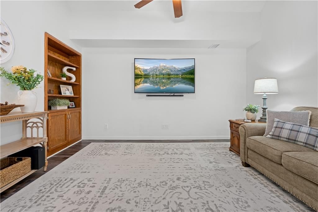 720 Sandpiper Street — photo 29