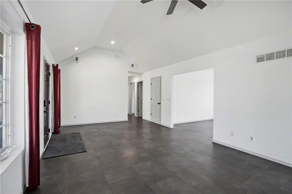 611 Jones Street — photo 9