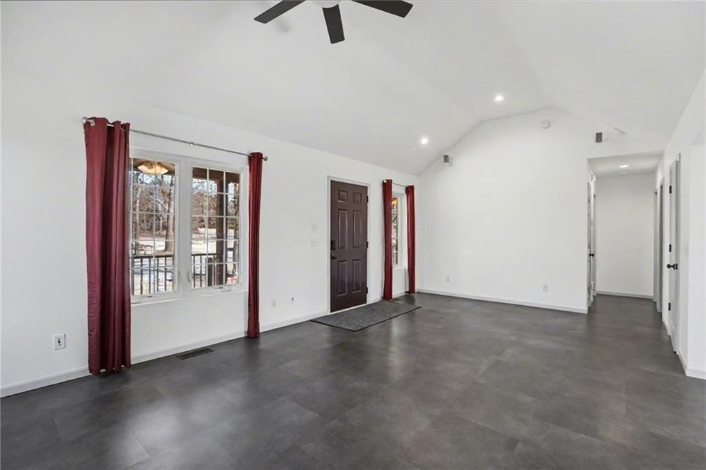 611 Jones Street — photo 10