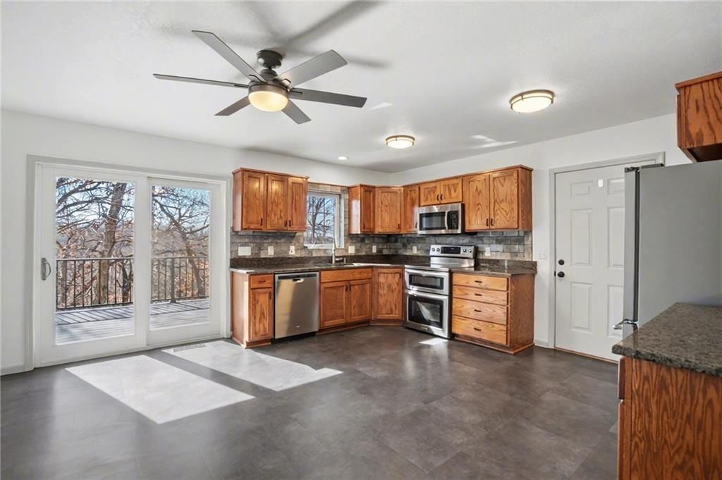 611 Jones Street — photo 12