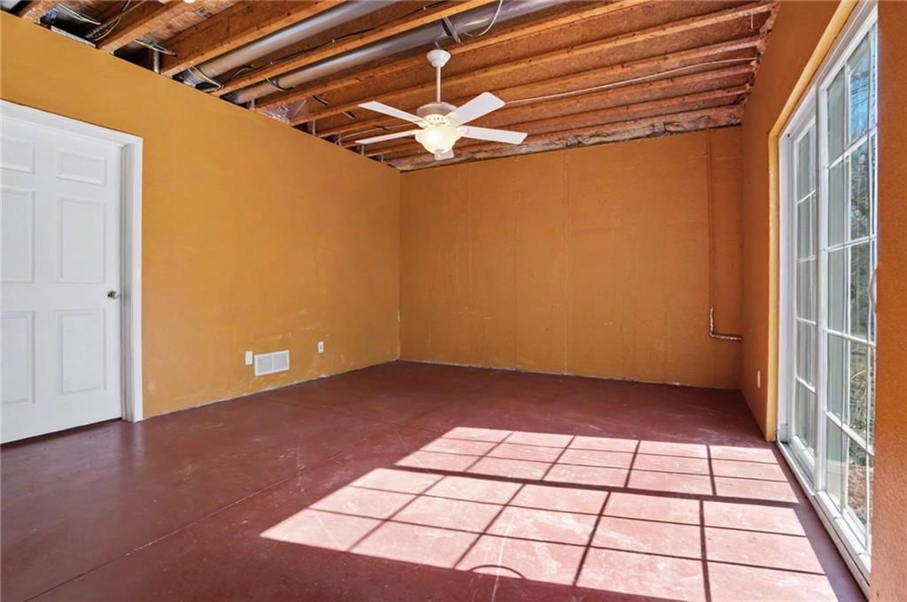 611 Jones Street — photo 28