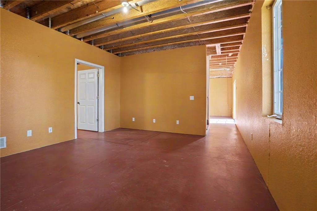 611 Jones Street — photo 37