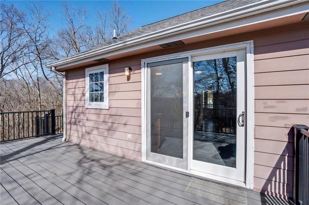 611 Jones Street — photo 38