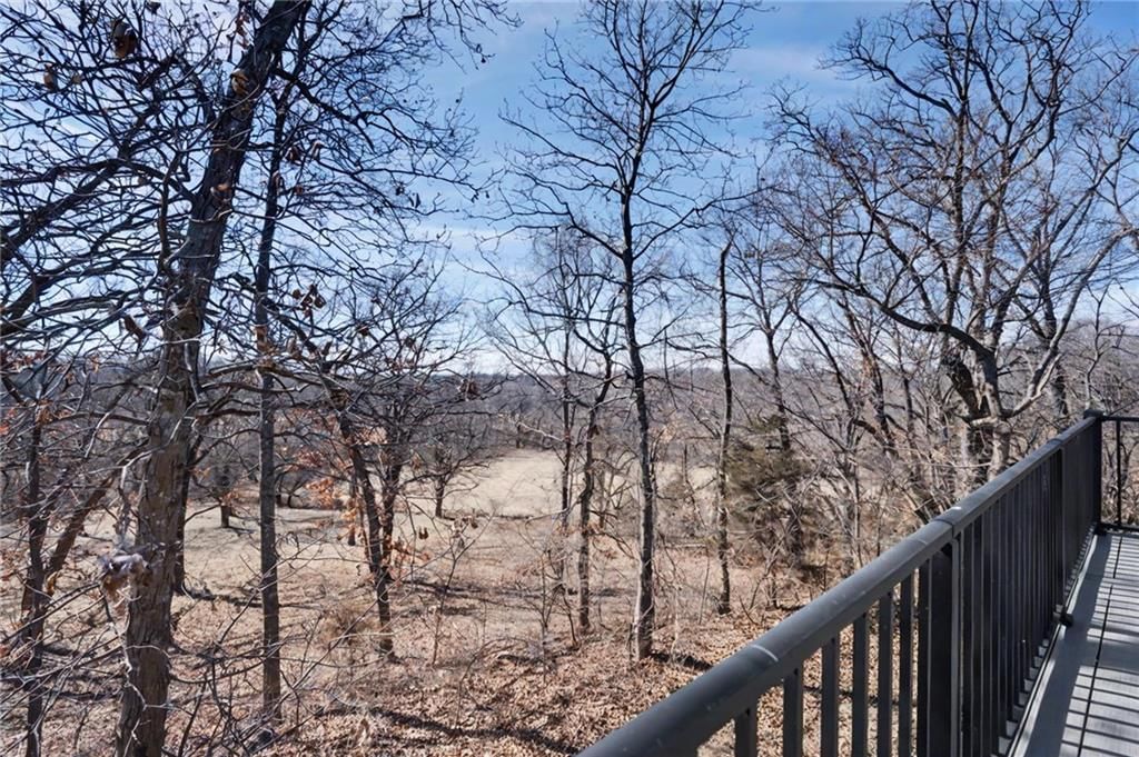611 Jones Street — photo 41