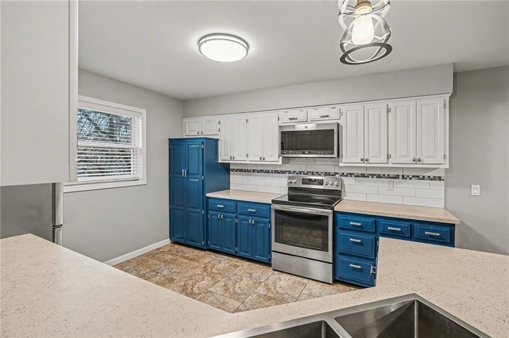 3513 NE Apple Tree Lane — photo 13