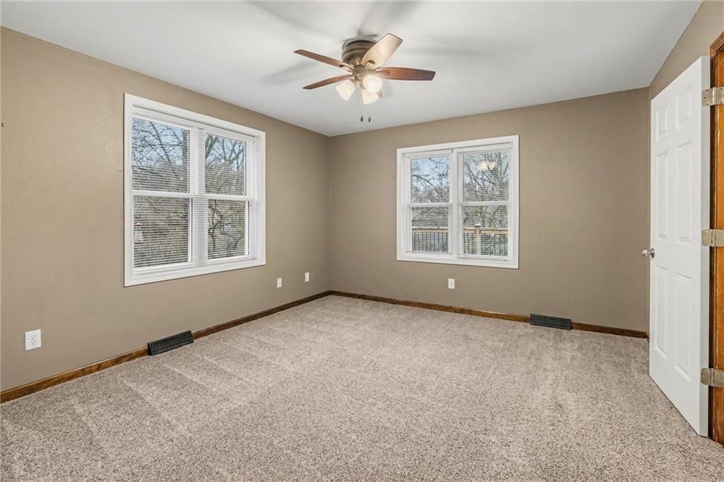 3513 NE Apple Tree Lane — photo 20