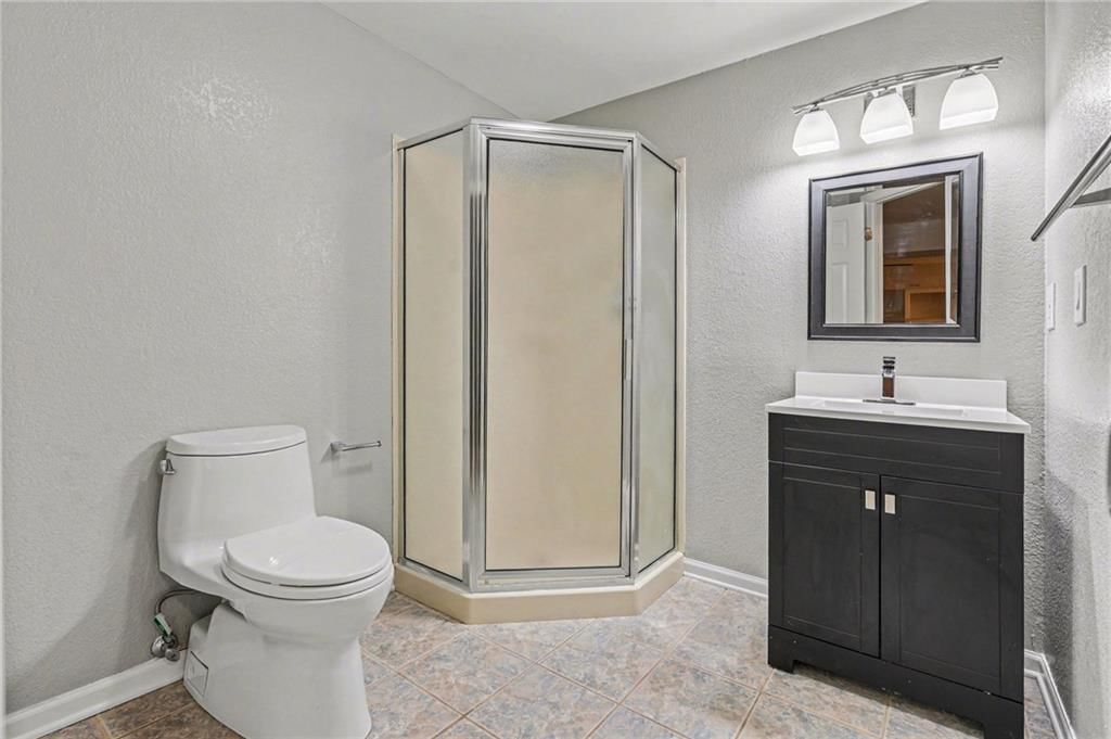 3513 NE Apple Tree Lane — photo 28