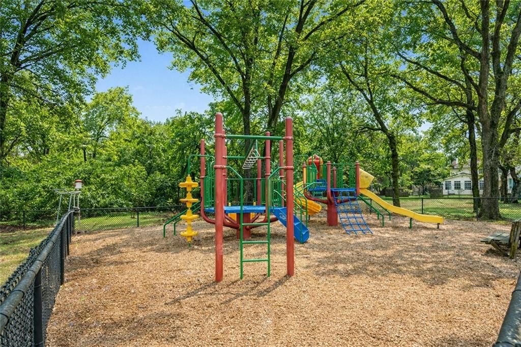 3513 NE Apple Tree Lane — photo 37