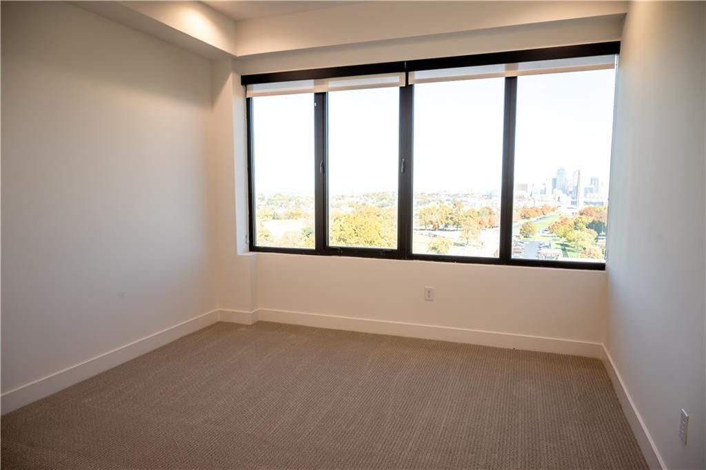 2940 Baltimore Avenue — photo 19