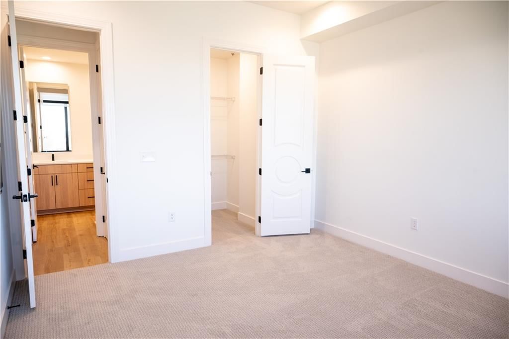 2940 Baltimore Avenue — photo 23