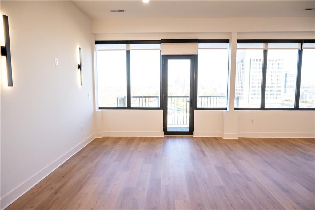 2940 Baltimore Avenue — photo 26