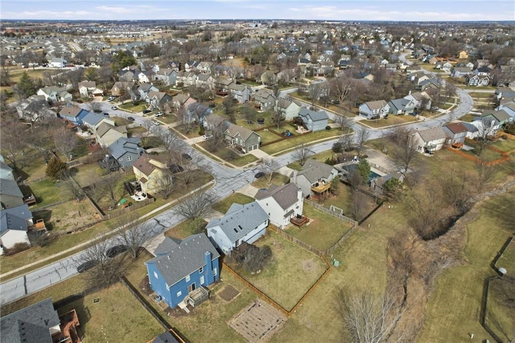 12187 S Troost Street — photo 33