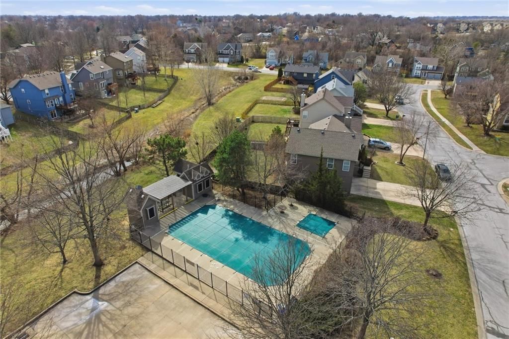 12187 S Troost Street — photo 34
