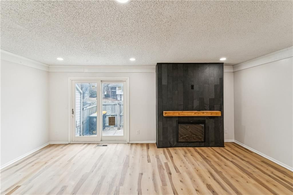 5923 Ridgeway Avenue — photo 9