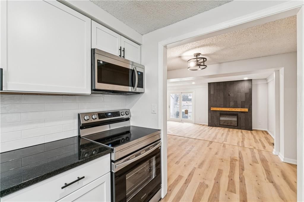 5923 Ridgeway Avenue — photo 16