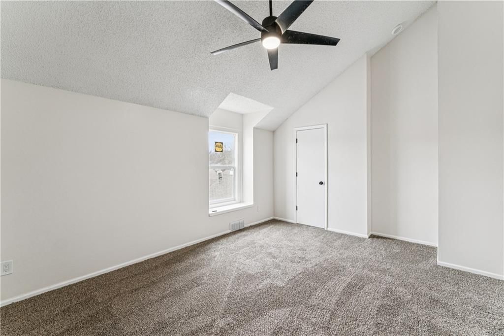 5923 Ridgeway Avenue — photo 21