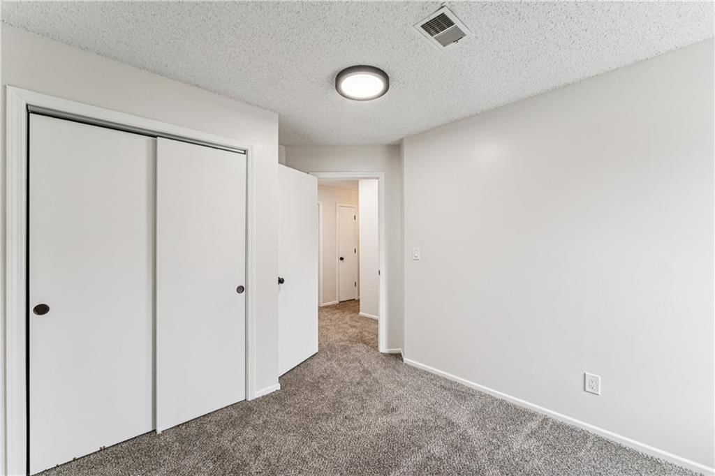 5923 Ridgeway Avenue — photo 28
