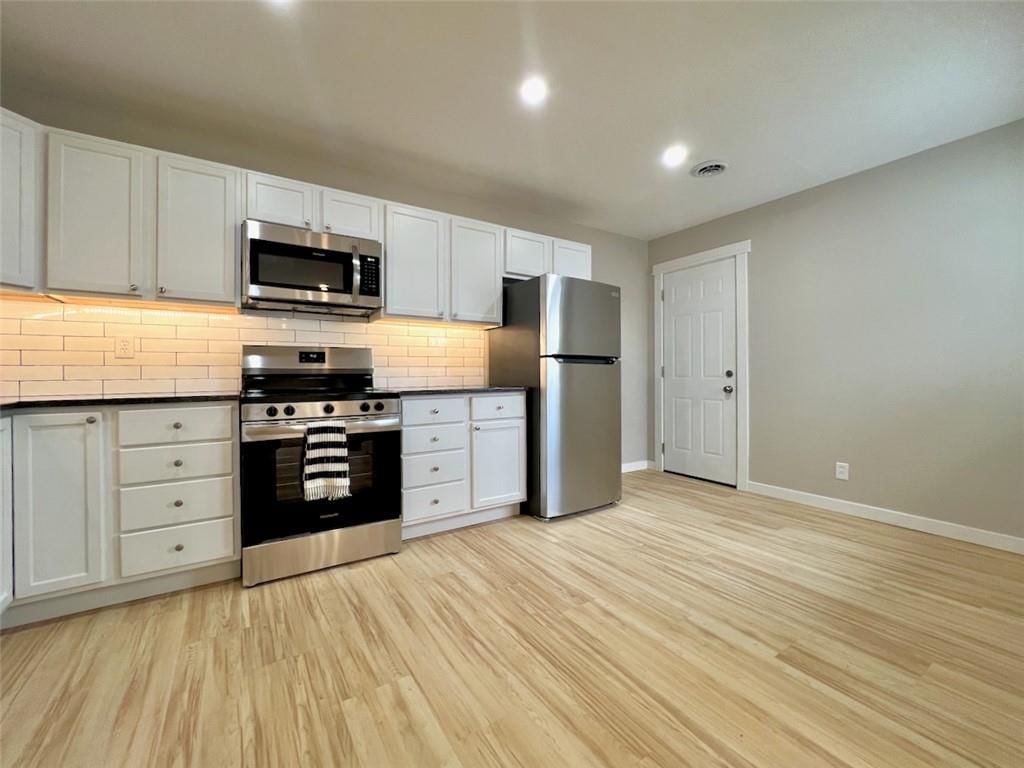 2414-16 Jasu Drive — photo 9