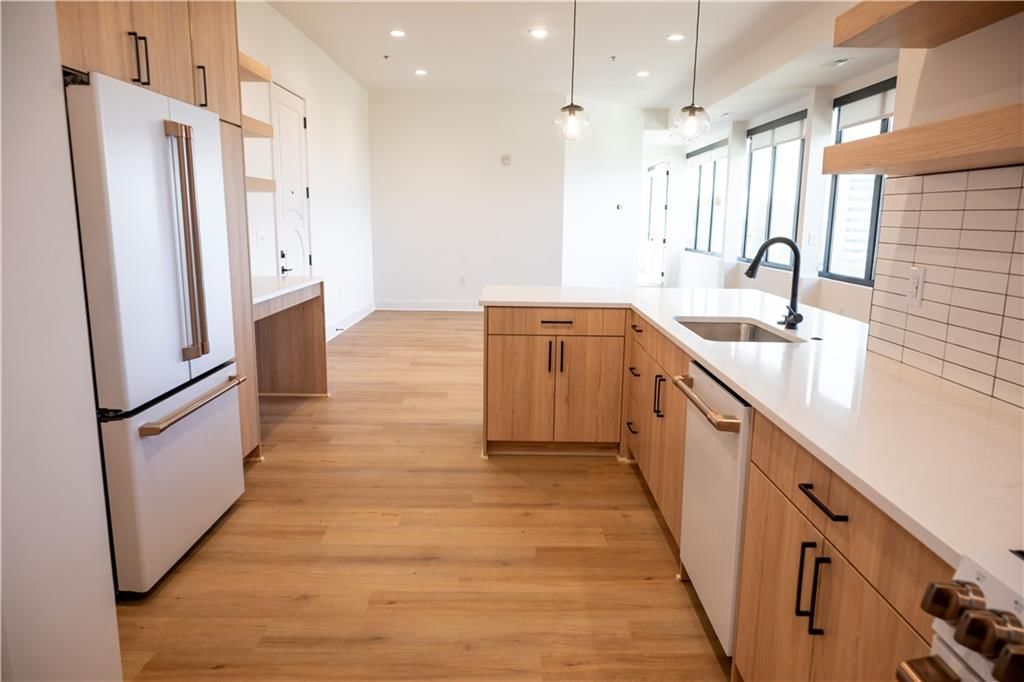 2940 Baltimore Avenue — photo 19