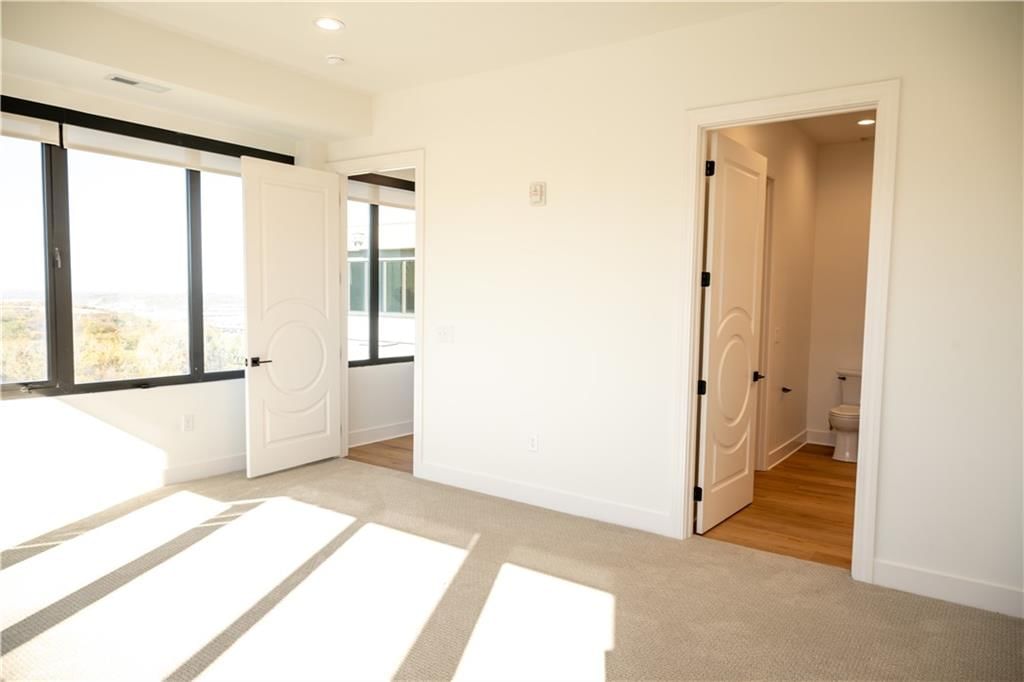 2940 Baltimore Avenue — photo 23