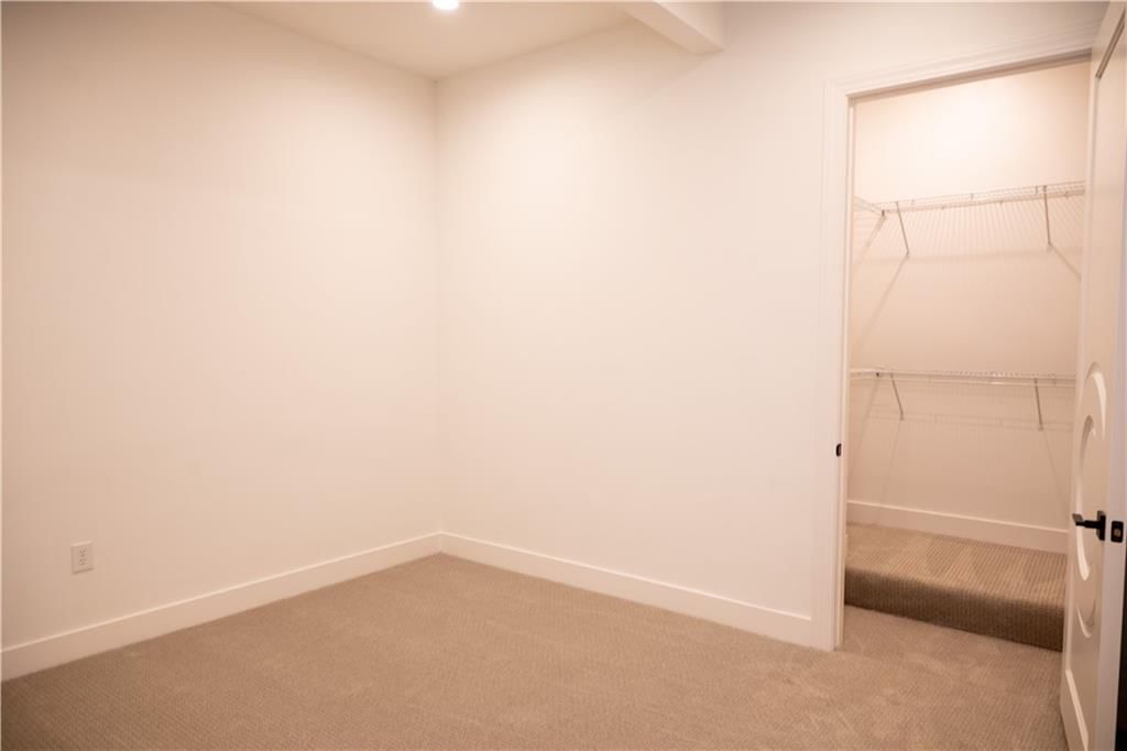 2940 Baltimore Avenue — photo 37