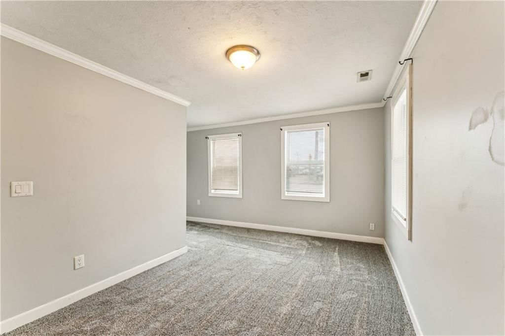 316 W Elm Street — photo 16