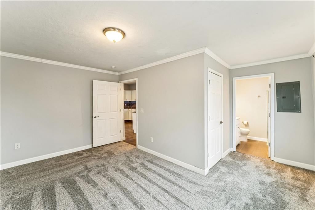 316 W Elm Street — photo 18