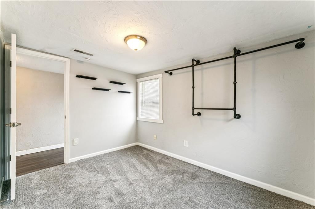 316 W Elm Street — photo 27