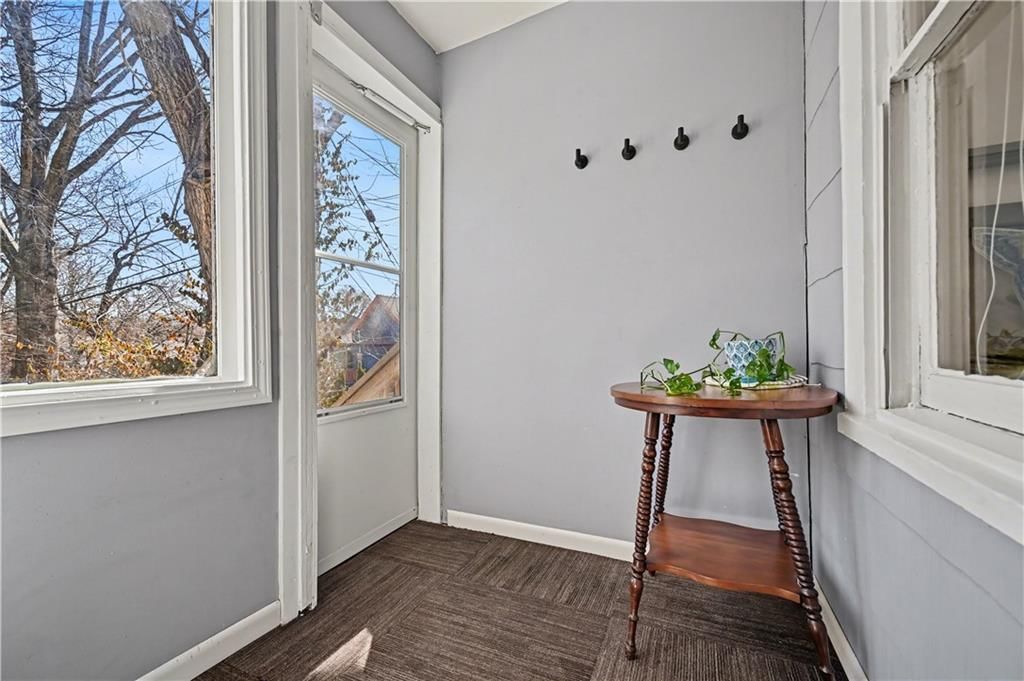 6131 Tracy Avenue — photo 11