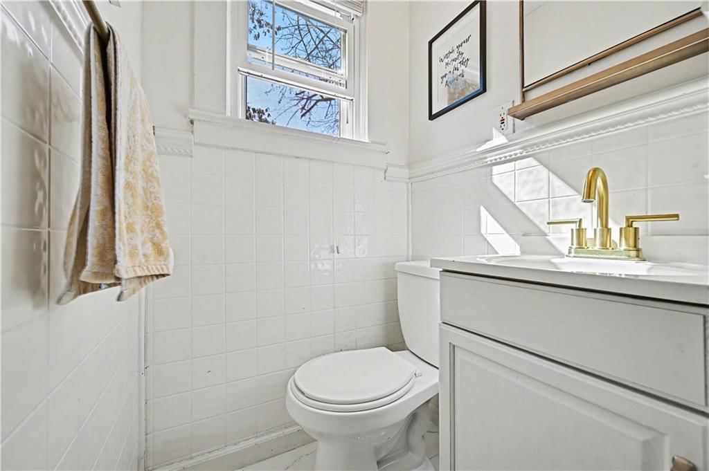 6131 Tracy Avenue — photo 14