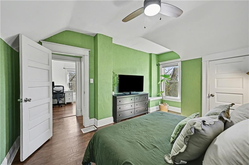 6131 Tracy Avenue — photo 16