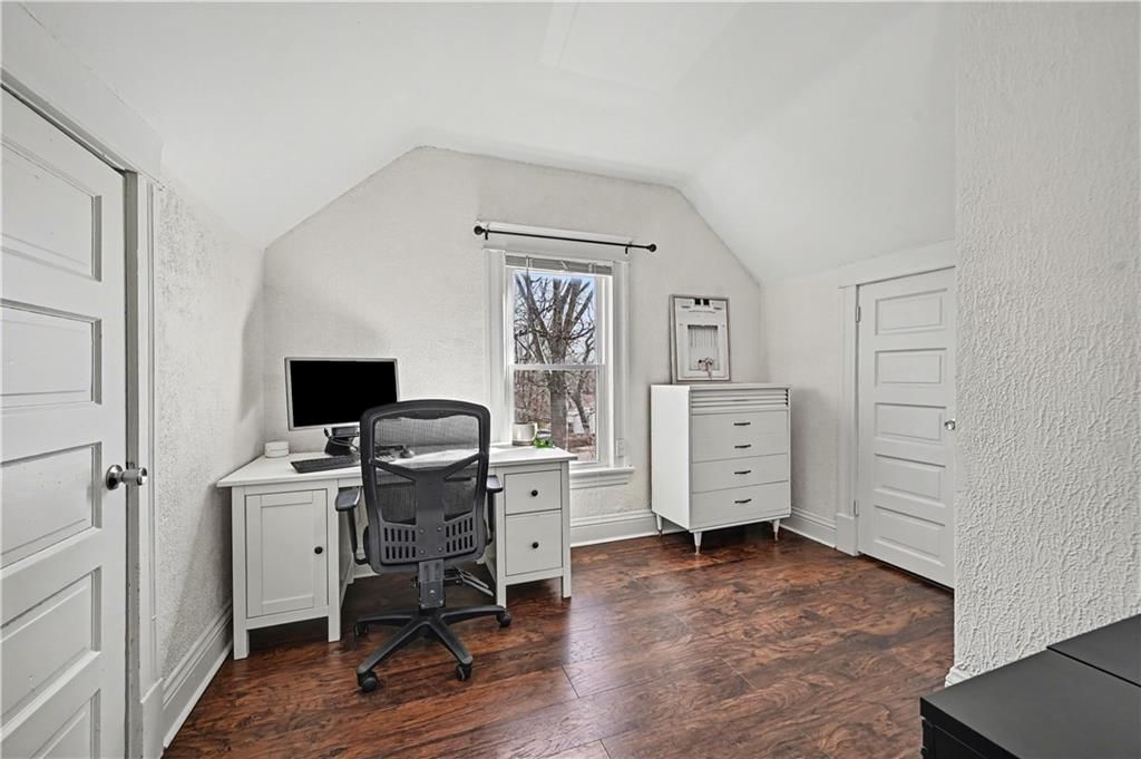 6131 Tracy Avenue — photo 20