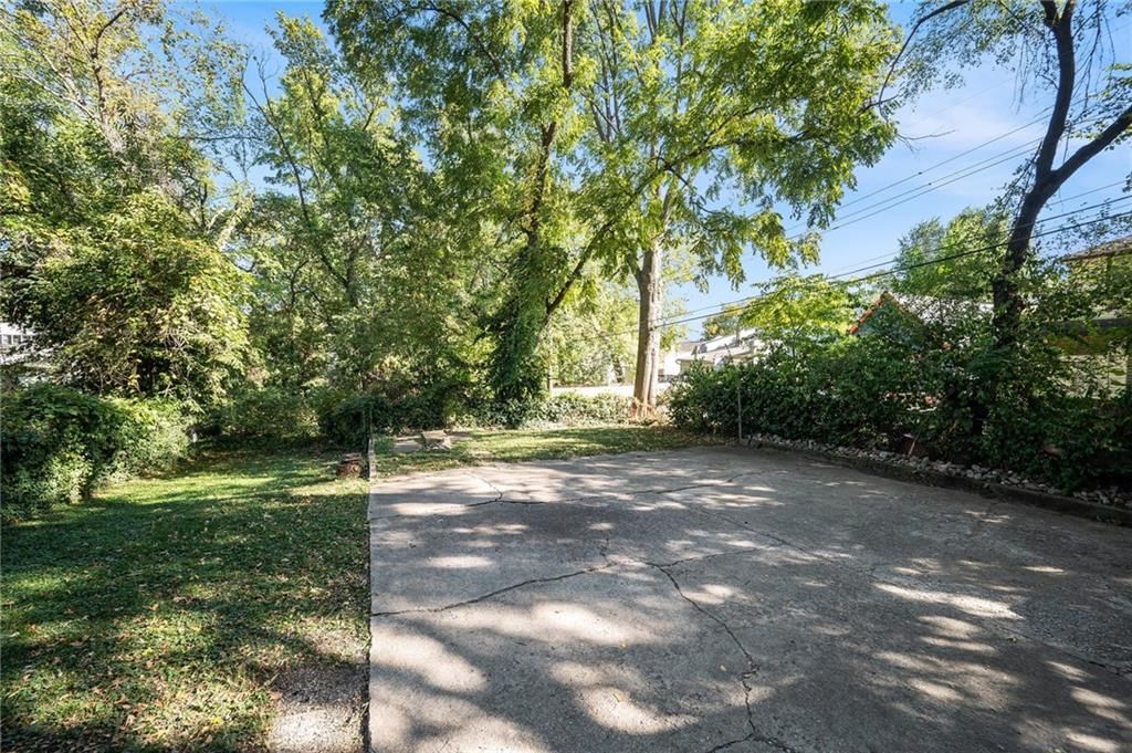 6131 Tracy Avenue — photo 23