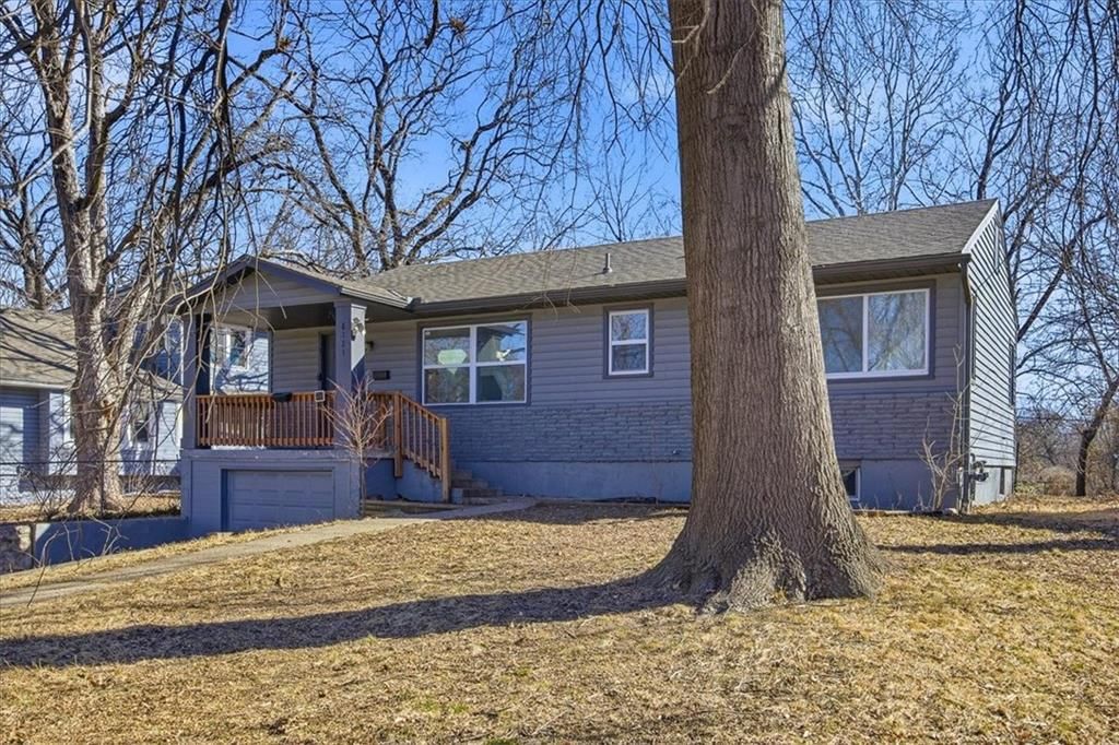 8121 Lydia Avenue — photo 4