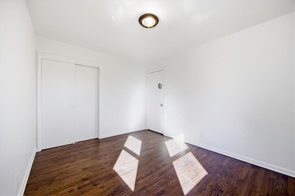 8121 Lydia Avenue — photo 15