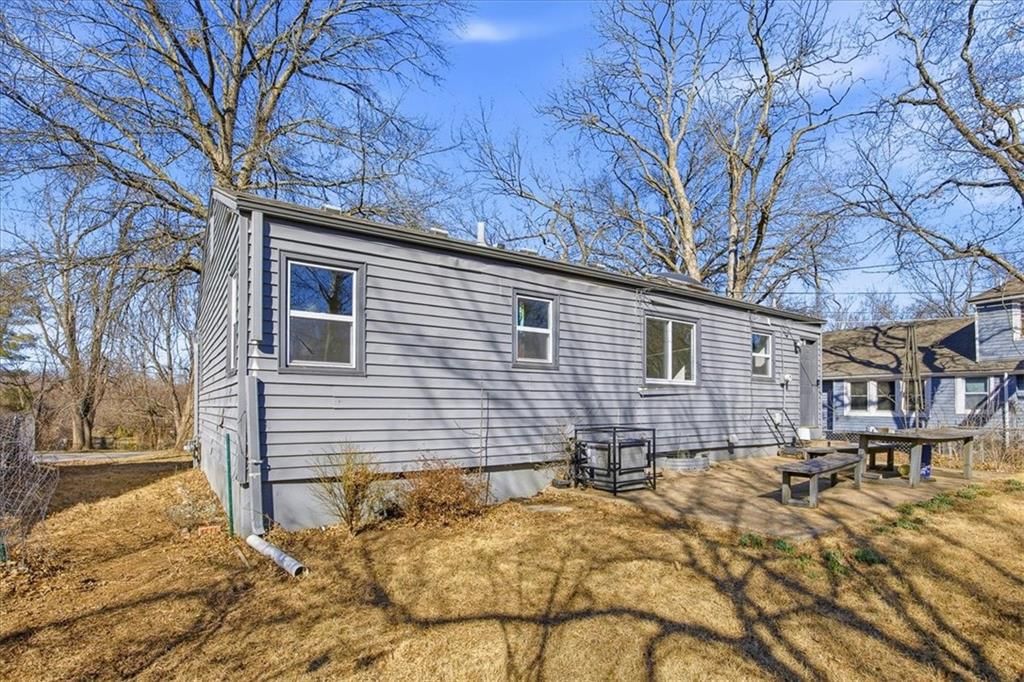8121 Lydia Avenue — photo 23
