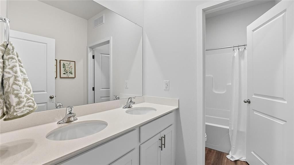 4901 NW 140th Street — photo 17